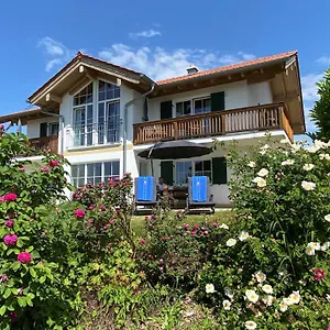 Apartment Chiemsee-blick Und Zellnerhof, Gstadt am Chiemsee
